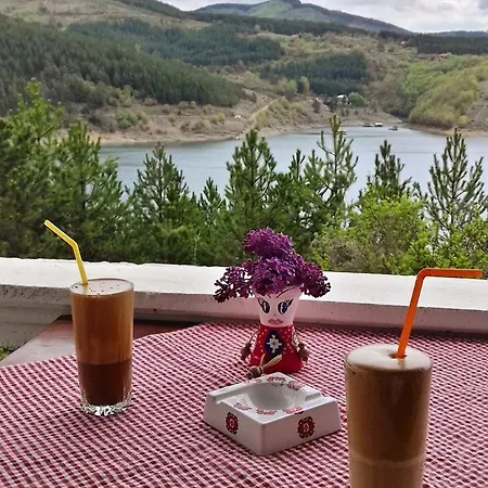 Dencic Zavojsko Jezero *