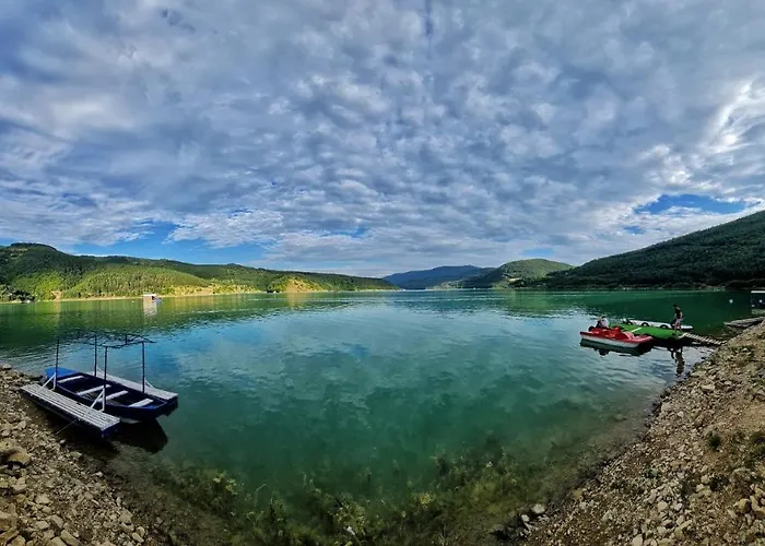 Dencic Zavojsko Jezero